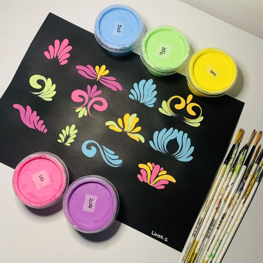Trazos con pincel liner Brushstrokes